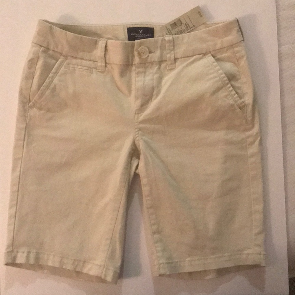Juniors American Eagle Khaki Shorts 0 NWT